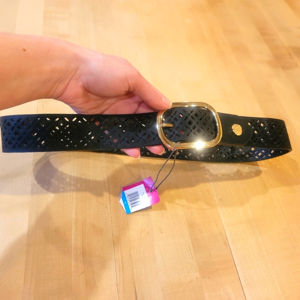 NWT Vince Camuto Black Ladies Belt